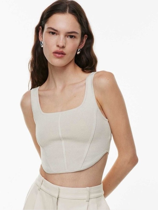 Aritzia Tops - Aritzia Babaton Sculpted Tank Crop Top - Light Beige